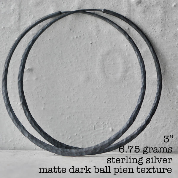 dark silver hoop with ball pein texture endless style