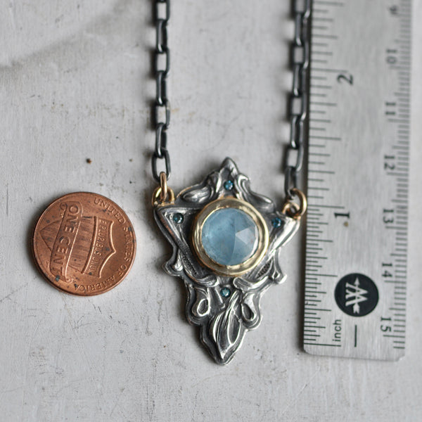 aquamarine necklace with diamonds
